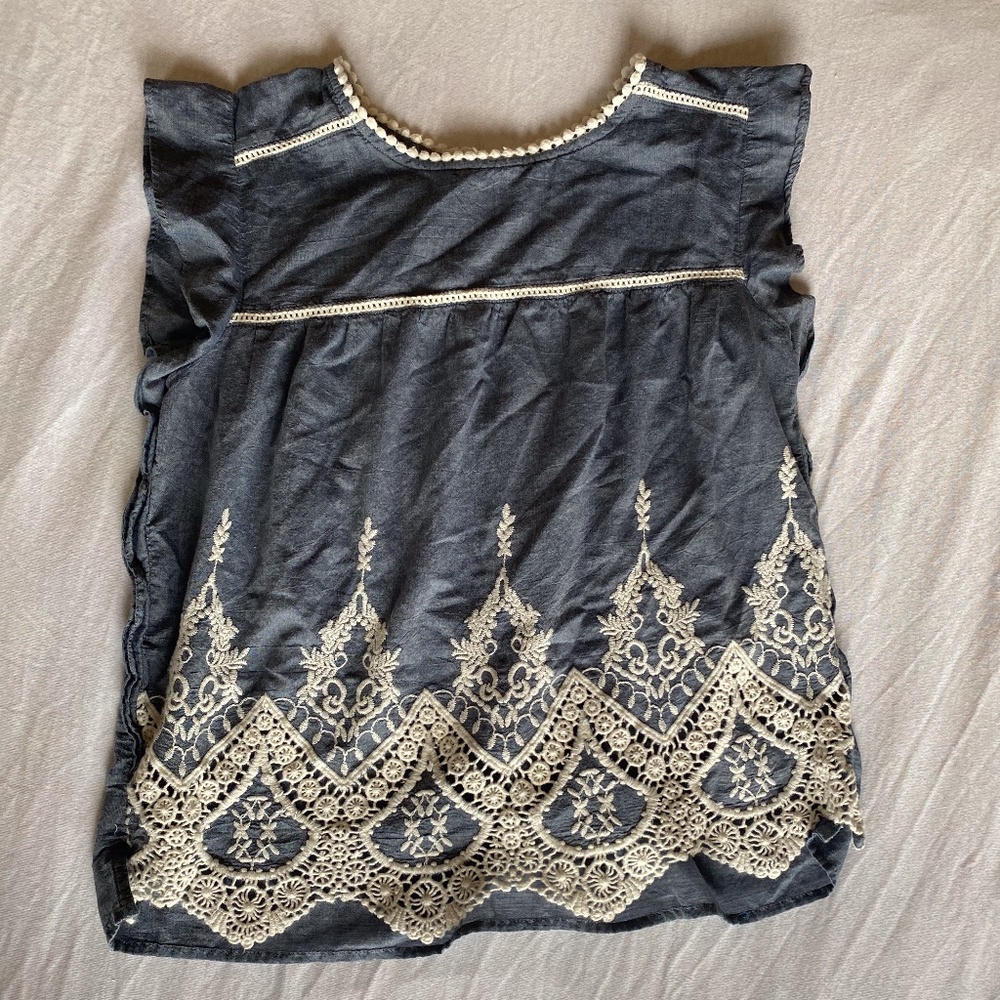Abercrombie & Fitch~ baby doll style top
